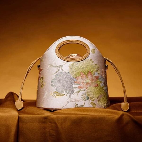 10_プリント_ジャカード_ロータス_カーキ_巾着_バケットバッグ_LD120670 10_Printed_Jacquard_Lotus_Khaki_Drawstring_Bucket_Bag_LD120670