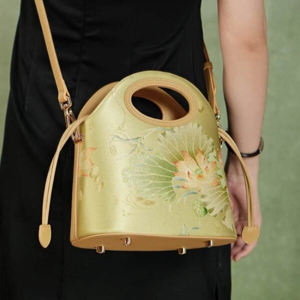 29_プリント_ジャカード_ロータス_グリーン_巾着_バケットバッグ_LD120670 29_Printed_Jacquard_Lotus_Green_Drawstring_Bucket_Bag_LD120670