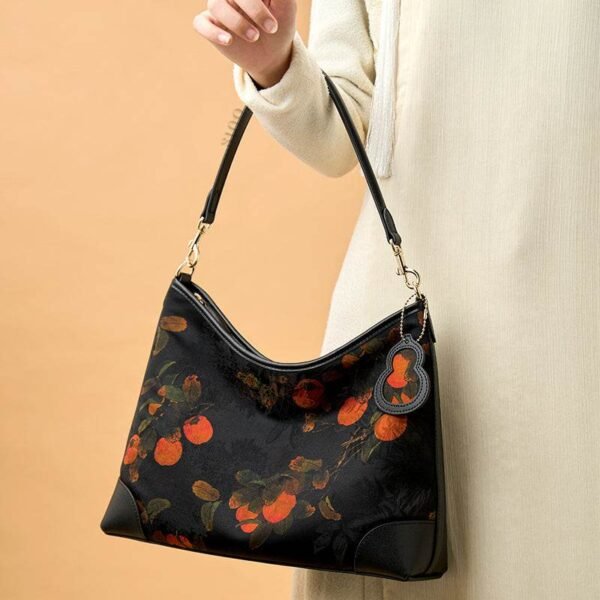 2_祥雲舎_シルク_レザー_プリント_柿_ショルダーバッグ_YS220679 2_Xiangyunsha_Silk_Leather_Printed_Persimmon_Shoulder_Bag_YS220679