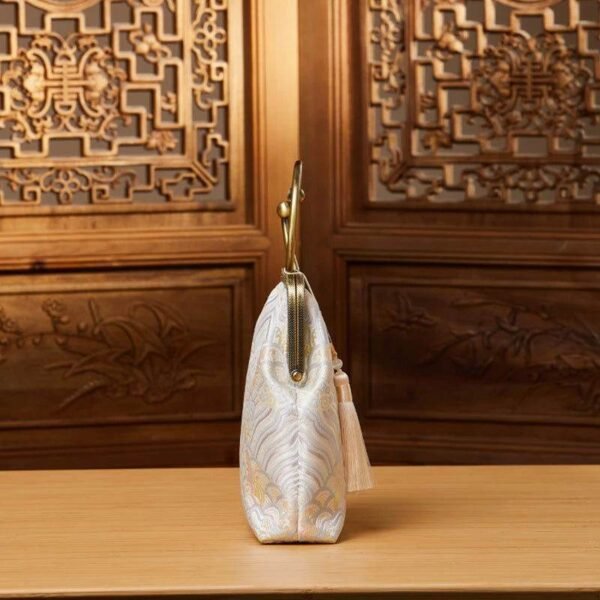 Brocade_Jacquard_New_Chinese_Style_Kiss_Lock_Purse_-_SinoCultural-2464279 Brocade_Jacquard_New_Chinese_Style_Kiss_Lock_Purse_-_SinoCultural-2464279