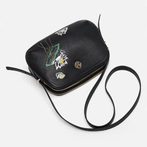 エンブロイダリー_レザー_ブラック_ロータス_ショルダーバッグ_-_SinoCultural-2470549 Embroidery_Leather_Black_Lotus_Shoulder_Bag_-_SinoCultural-2470549