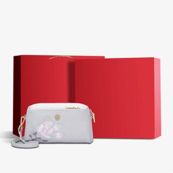 Embroidery_Leather_Purple_Bauhinia_Hand_Clutch_-_SinoCultural-2474821 Embroidery_Leather_Purple_Bauhinia_Hand_Clutch_-_SinoCultural-2474821