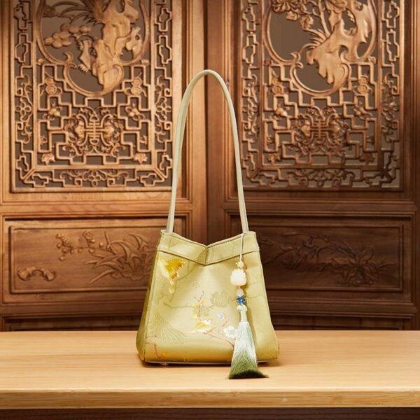 新品_中国風_桑の実_シルク_バケツバッグ_中文2482238 New_Chinese_Style_Mulberry_Silk_Bucket_Bag_-_SinoCultural-2482238