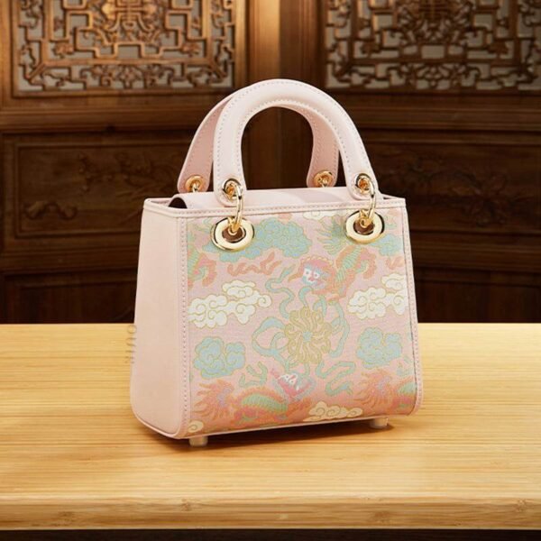 Song_Brocade_Retro_Crossbody_Handbag_Lion_Playing_with_Ball_Pattern_P12065302-2_6 Song_Brocade_Retro_Crossbody_Handbag_Lion_Playing_with_Ball_Pattern_P12065302-2_6