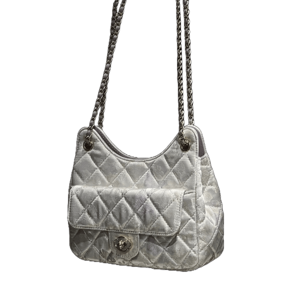 シノワズリー・ラグジュアリー・ゴールド・ブロケード・アンダーアームバッグ・メイン chinoiserie-luxury-gold-brocade-underarm-bag-main