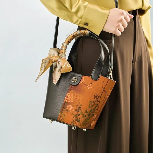 model-wearing-plum-blossom-handbag-shoulder model-wearing-plum-blossom-handbag-shoulder