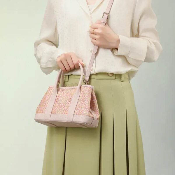 song-brocade-pink-dingsheng-crossbody-bag-model-green-dress-crossbody song-brocade-pink-dingsheng-crossbody-bag-model-green-dress-crossbody