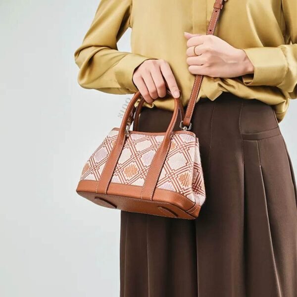 zhuang-brocade-chrysanthemum-crossbody-bag-model-crossbody zhuang-brocade-chrysanthemum-crossbody-bag-model-crossbody